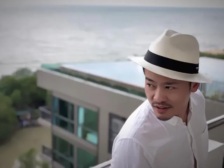How To Wear Your Panama Hat Like A Boss