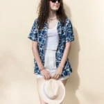 monpanama_hawaiian-shirts_borabora_lifestyle-600x900-04
