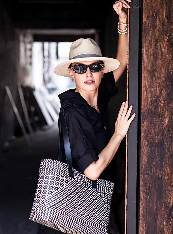 monpanama_lou-bag_anna-songwat01_600x900
